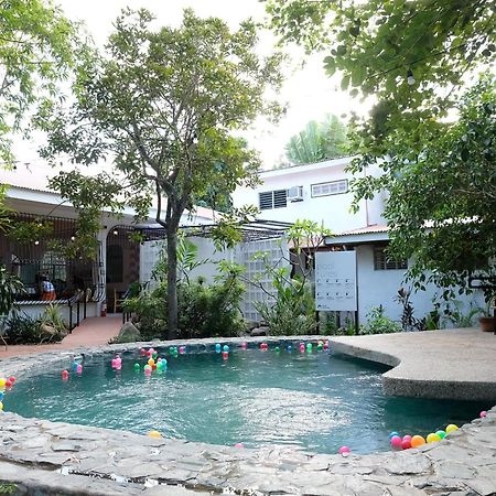 Mad Monkey Dumaguete Hostel Dumaguete City Ngoại thất bức ảnh